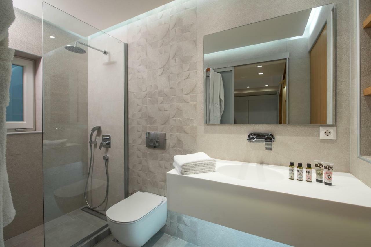 King'S Blue, Urban Suites Heraklion  Екстер'єр фото